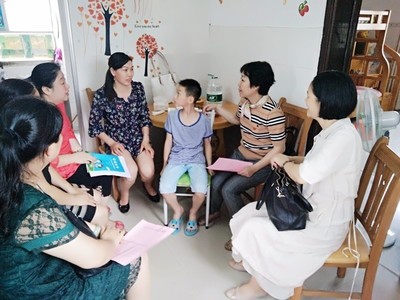 青秀區(qū)教育局領(lǐng)導(dǎo)深入長(zhǎng)堽小學(xué)開(kāi)展“三進(jìn)三訪”一線大走訪活動(dòng) 搭建家校溝通橋梁 助力學(xué)生健康成長(zhǎng)